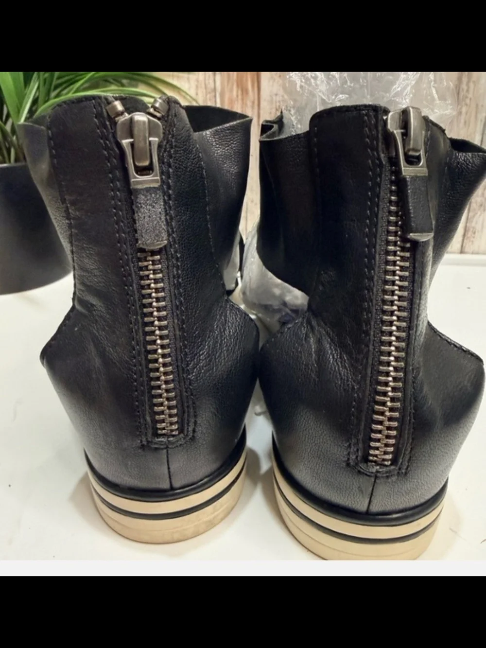 Eileen Fisher Black Leather Cutout Platform Sandals - Size 8